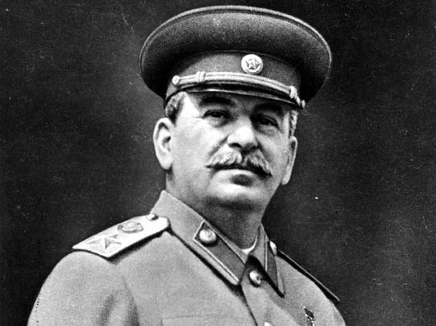 После 5 марта 53-года про инициативы Сталина о внедолларовом блоке стран никто в Кремле не вспоминал. К власти в СССР приходили люди без стратегического мышления Россия во власти доллара: как это случилось