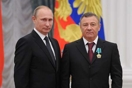путин, ротенберг.jpg Введение на дальнобойщиков «налога Ротенберга» незаконно и имеет признаки уголовного преступления